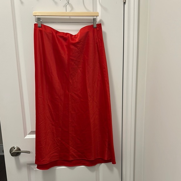Dynamite Dresses & Skirts - Dynamite Melody Midi Satin Slip Skirt in Size Large